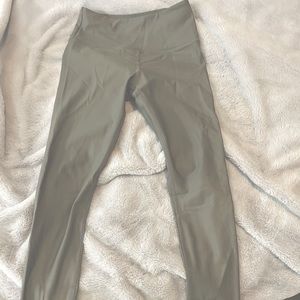 ZYIA Grey Metallic 7/8 Leggings